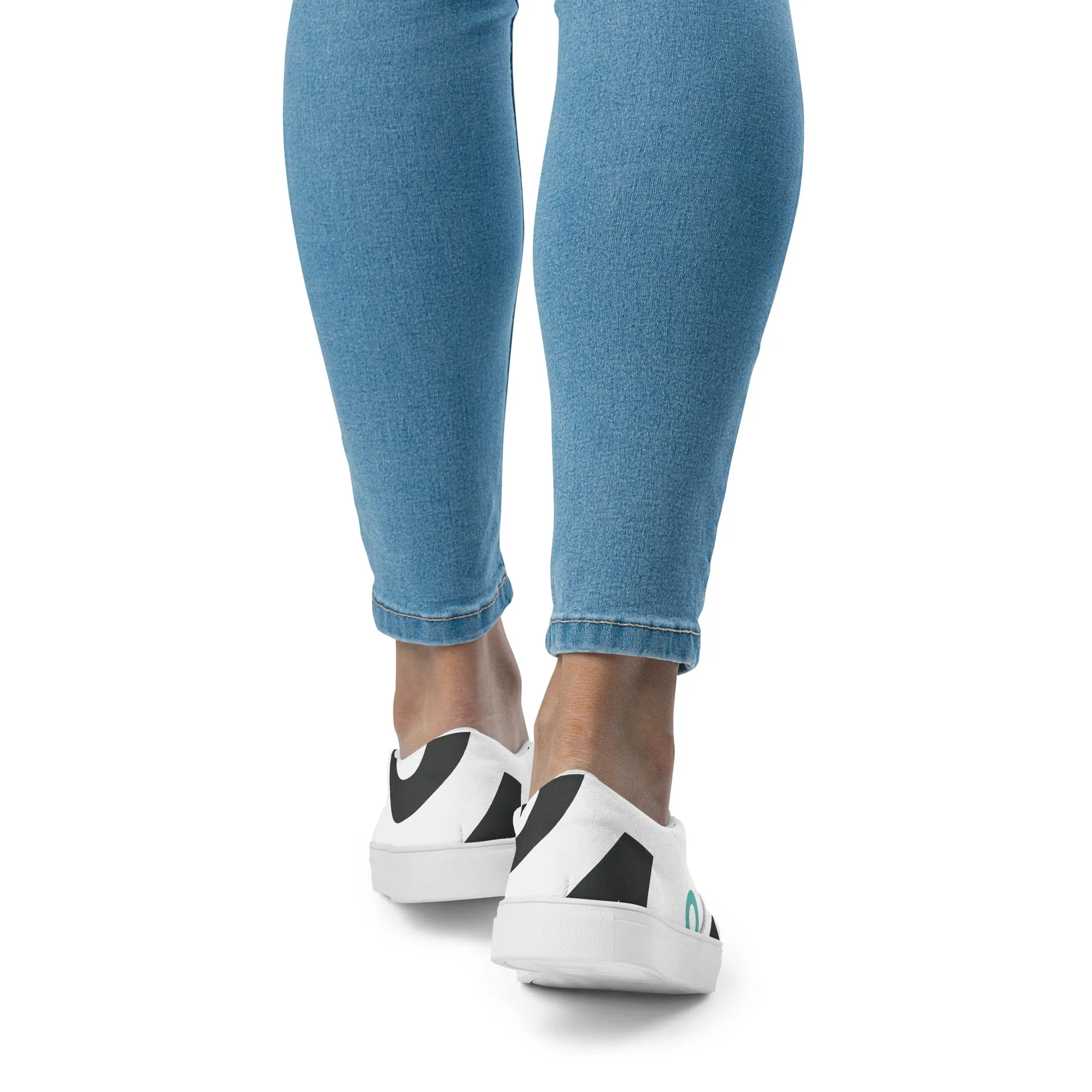 AFRICA IS THE FUTURE Women’s Slip-On Canvas Shoes (White)