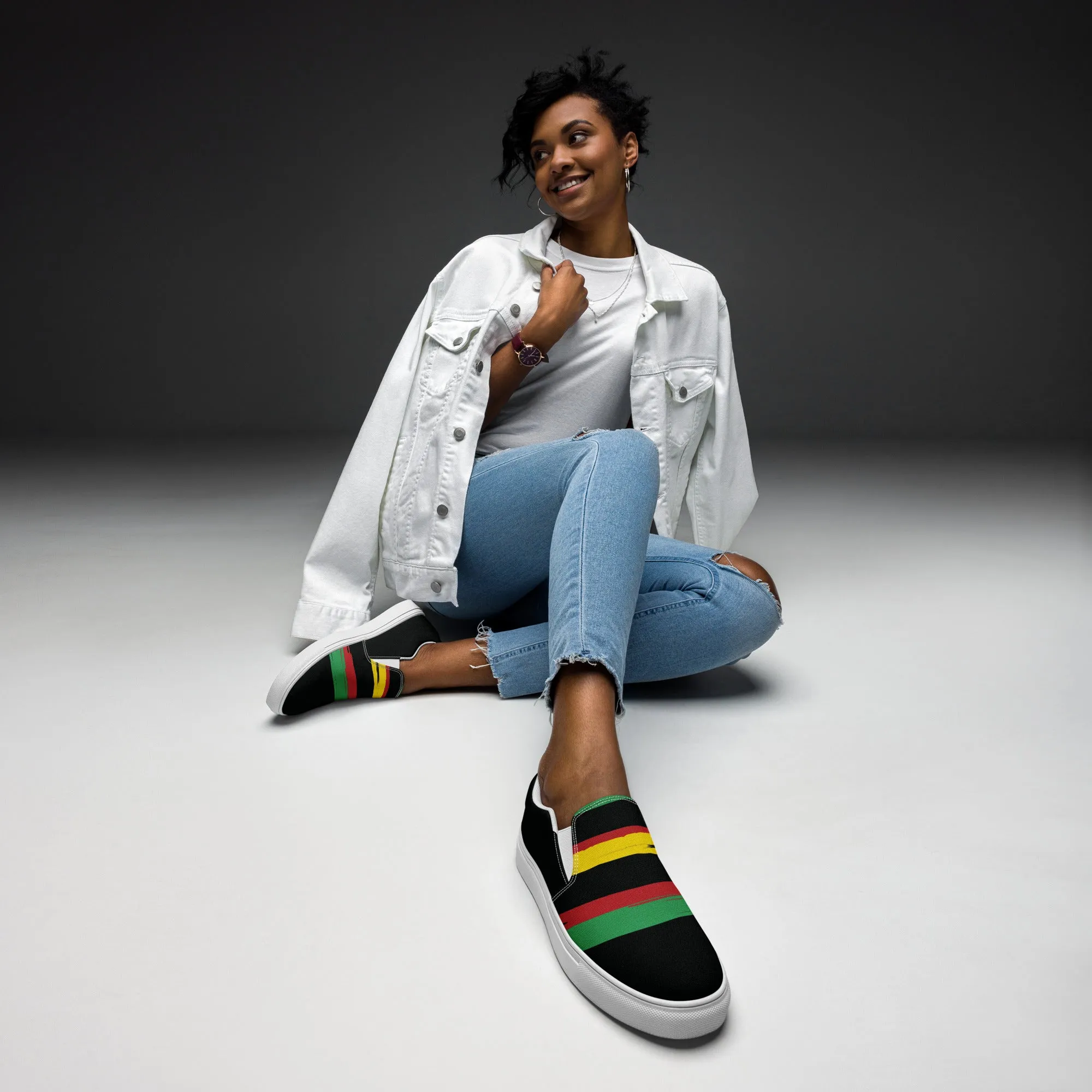 AFRICA STRIPES Women’s Slip-On Canvas Shoes (Black)