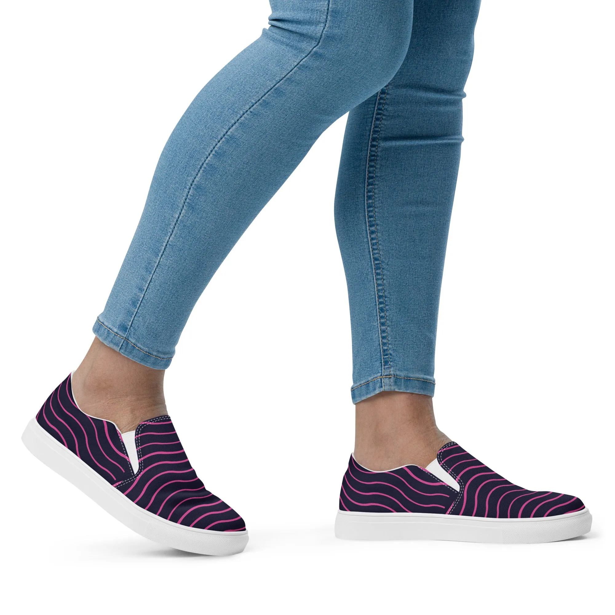 BE LIKE WATER Women’s Slip-On Canvas Shoes (Pink Lines)