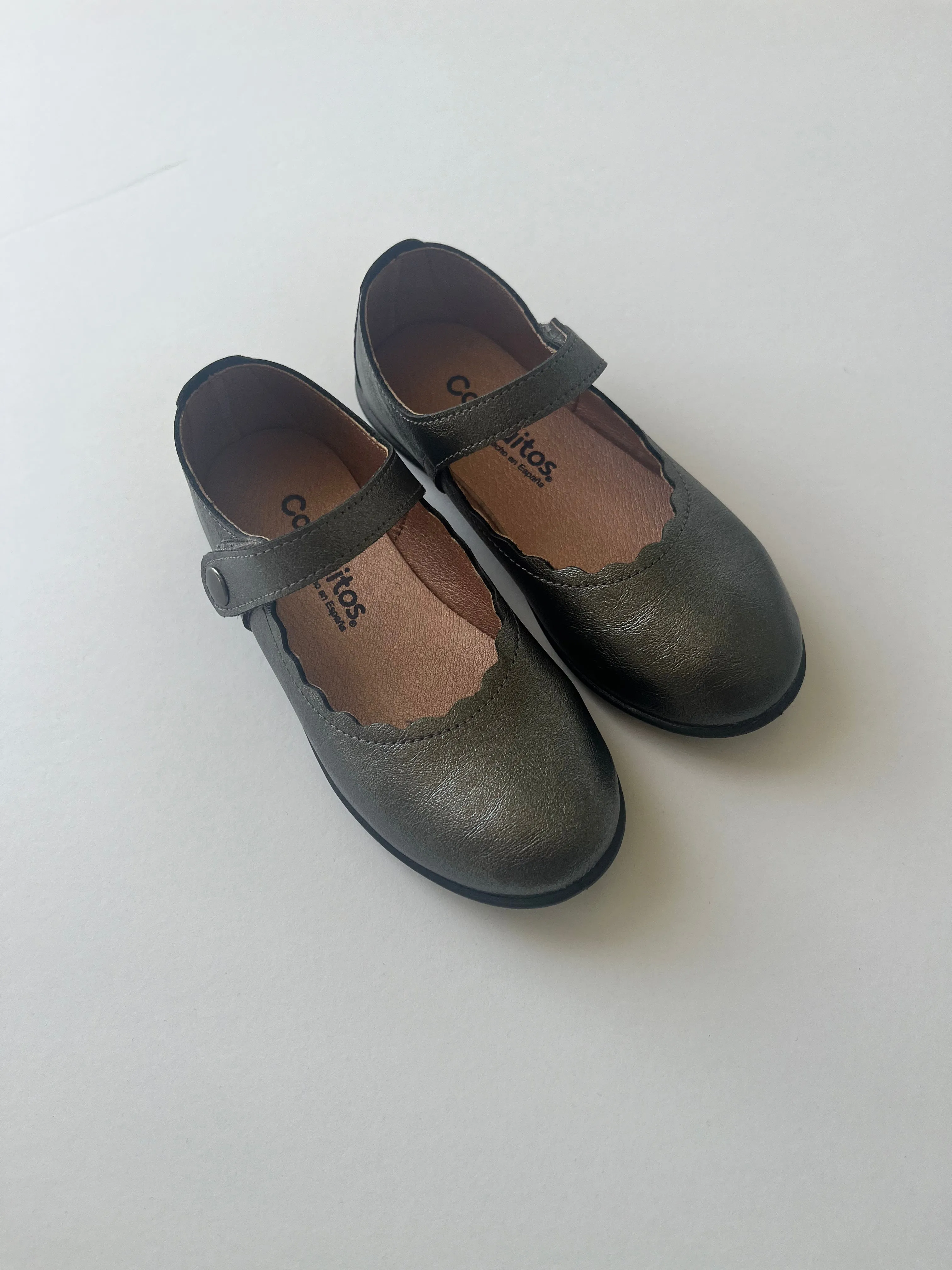Metallic pewter leather mary jane