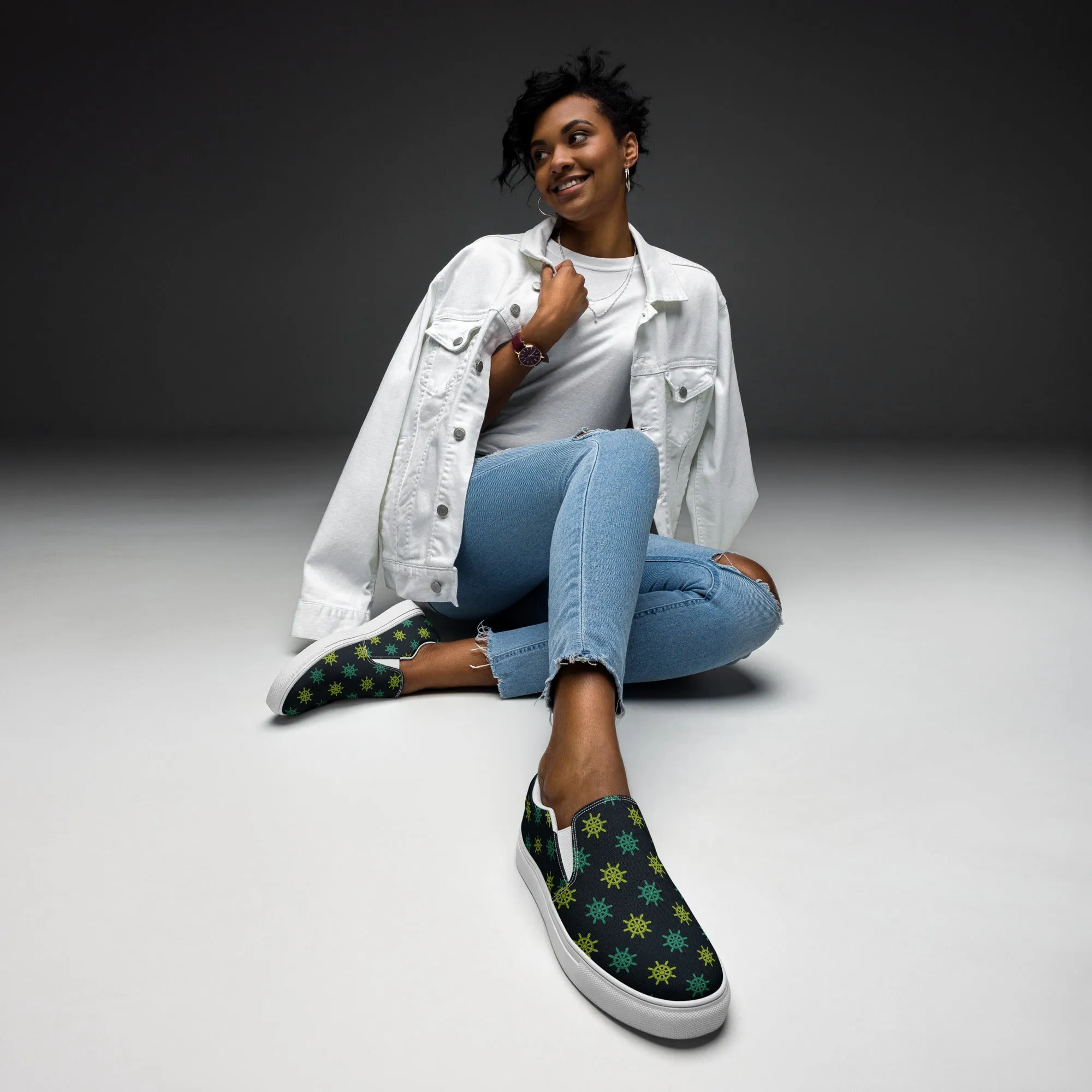 Nautical Design Women’s slip-on canvas shoes
