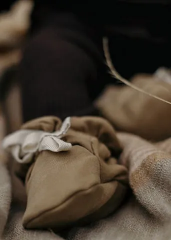THE STAY-ON BOOTIE - CAMEL